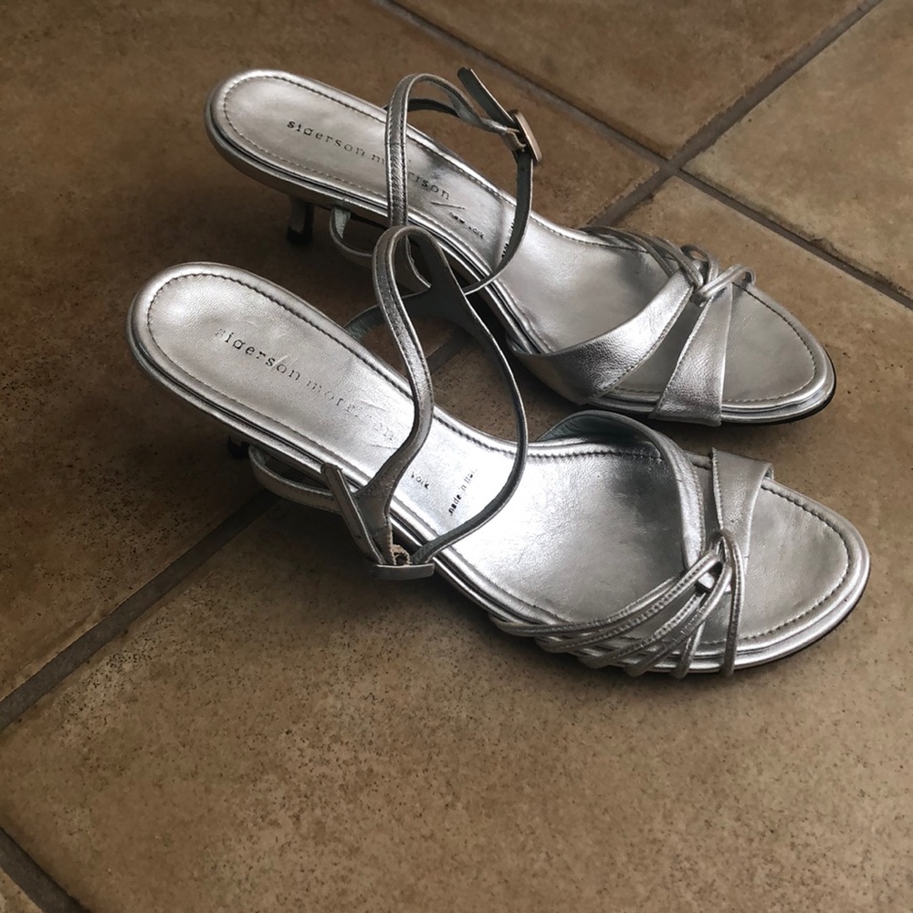 Sigerson Morrison silver leather sandals